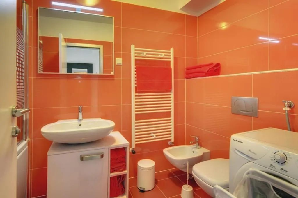 Apartment City Business 풀라